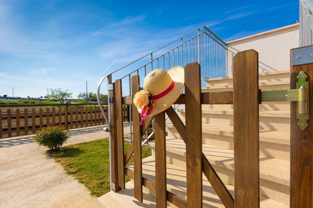 Podere Valle Dei Venti La Sdriscia Екстериор снимка